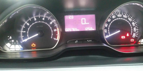 Peugeot 208 1.5 Allure Touchscreen 2013