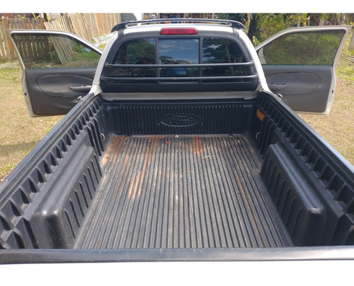 Imagem 4 de 7 de Ford Courier 2004 1.6 L 2p