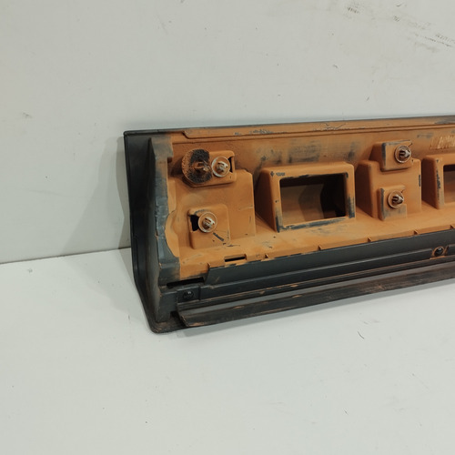 Friso Porta Dianteira Esquerdo Discovery Sport 20 22 N836 (Usado)