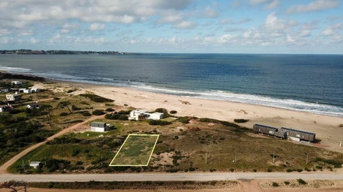Imagen 1 de 2 de 1.000 M² Proximo A La Playa