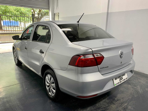 Volkswagen Voyage 1.6 Comfortline Plus 101cv 2013