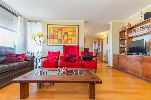 Imagen 4 de 23 de Departamento En Venta De 4 Dorm. En Providencia