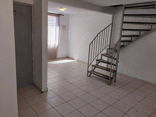 Casa 2 Pisos En Villa Jardín Poniente - V. Mackenna - Renca