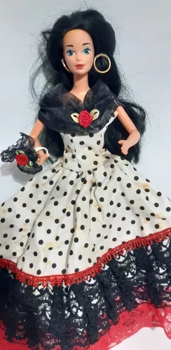 Boneca Barbie Antiga Original Da Mattel Com Linda Roupa Coleção