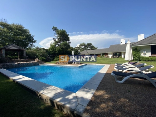 Imagen 26 de 30 de Dos Casas En Brava 5 Dormitorios + Doble Dependencia ,piscina,gran Parque Y Vista Al Mar