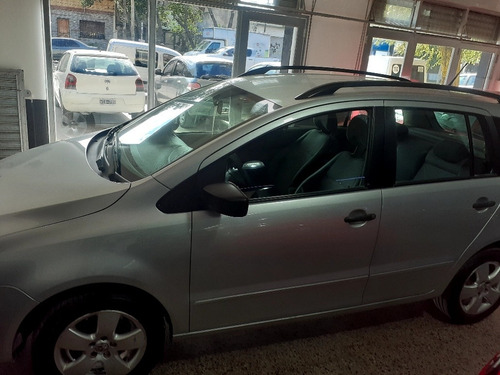 Volkswagen Suran 1.6 Comfortline 101cv 11a 2011