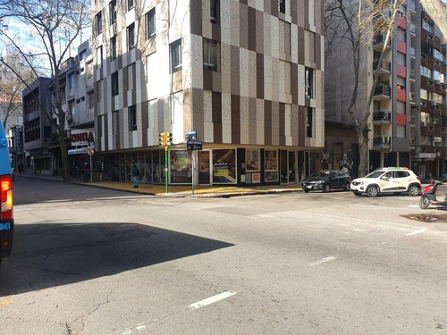 Imagen 3 de 17 de Gran Esquina , San Jose Y Gutierrez Ruiz, Apto Gastronómico !!