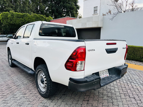 Toyota Hilux 2.7 Cabina Doble Mt