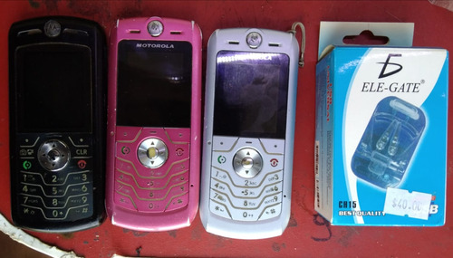 Lote De Teléfonos Motorola Y Cargador Universal 