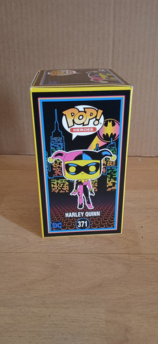 Funko Pop Harley Quinn Blacklight Hot Topic Exclusive Nueva