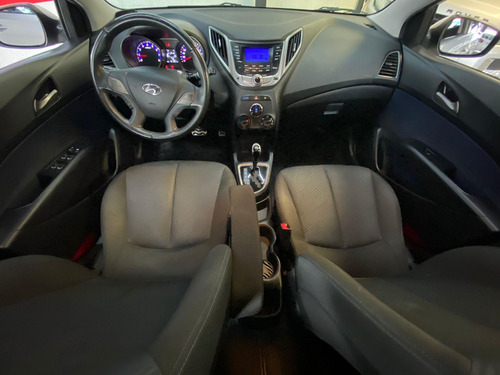 Imagem 8 de 9 de Hyundai Hb20x Style 1.6 (aut) Flex Automático