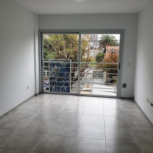 Imagen 9 de 11 de Departamento De 2 Amb Con Cochera
