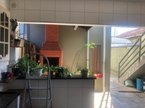 Imagem 13 de 15 de Sobrado A Venda Com 02 Dormitórios + Edícula Nos Fundos!!! Em Mongaguá