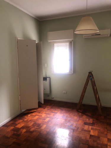 Casa En Venta 4 Ambientes Con Jardín Amplio, Pileta Y Cochera