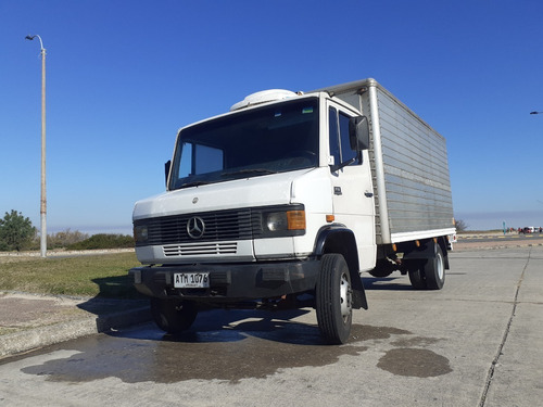 Imagen 14 de 15 de Camiòn Mercedes Benz 710