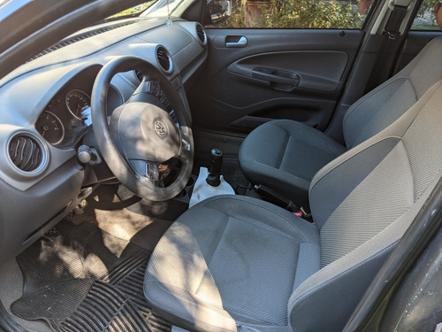 Volkswagen Voyage 1.6 Highline 101cv 2011