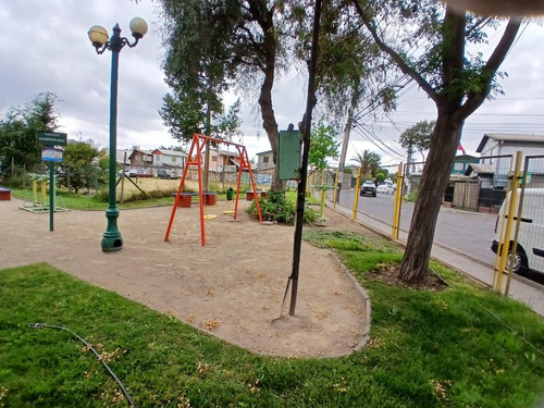 Casa + Posible Local Comercial 3d, 1b, Acceso 2 Autos