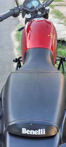 Imagen 14 de 25 de Benelli Leoncino 500