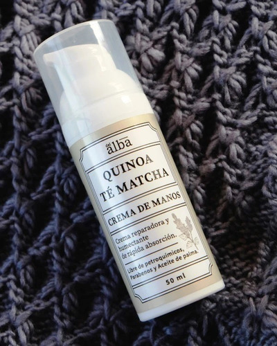 Imagen 2 de 4 de Crema Reparadora De Manos Quínoa Té Matcha 50 Ml - Del Alba