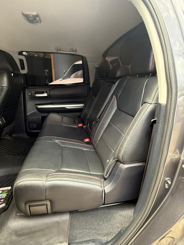 Toyota Tundra 2016