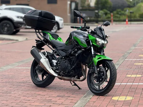 Kawasaki Z400 2021