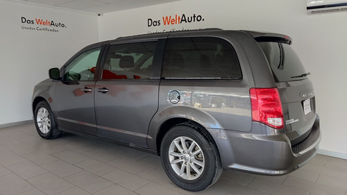 Imagen 4 de 15 de Dodge Grand Caravan 2019