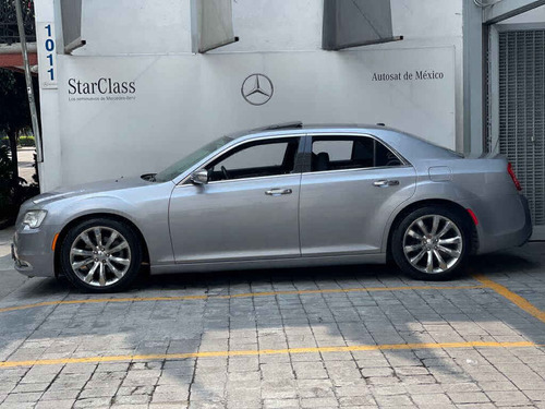 Imagen 2 de 15 de Chrysler 300 2015 4p V8/5.7 Aut