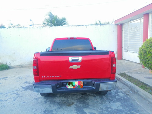 Silverado 2007 Pit -up 4x2 Lt Motor 5.3 Roja