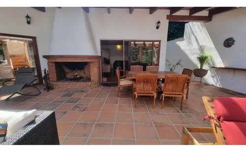 Casa Funcional Y Práctica En Venta, Centro De Avandaro