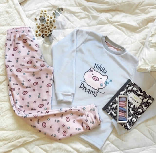 Pijama Teen Peluche Soft Estampado Piggy Nikita Bsas Inviern