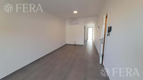 Imagen 2 de 19 de Venta De Departamento 3 Ambientes Con Cochera En Wilde (28604)