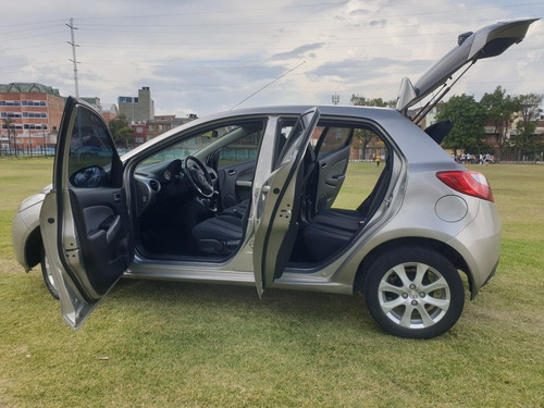 Mazda 2 2011 1.5 15hm1c