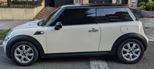 Mini Cooper R56 1.6 Coupe