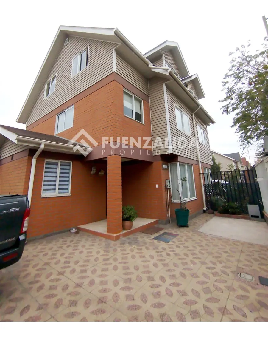 Imagen 1 de 30 de Casa En Venta De 4 Dorm. En Puente Alto