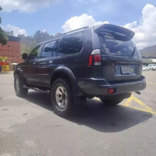 Mitsubishi Montero Sport