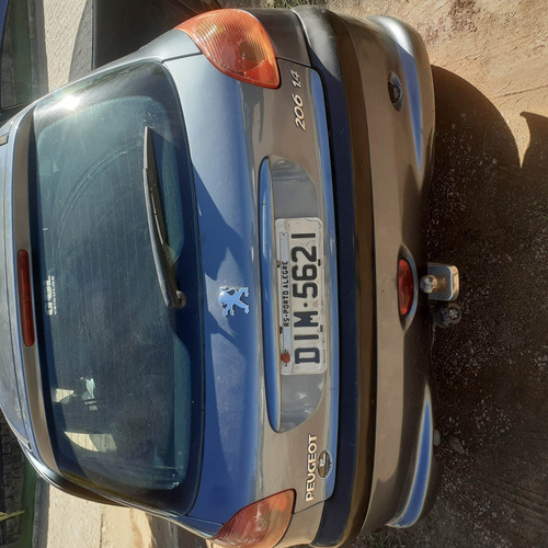 Peugeot 206 2005 1.4 Presence 5p