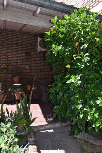 Oportunidad. Casa En Venta En La Mejor Zona De San Miguel