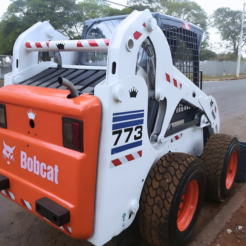 Mini Carregadeira Bobcat 773 - Ano 2006