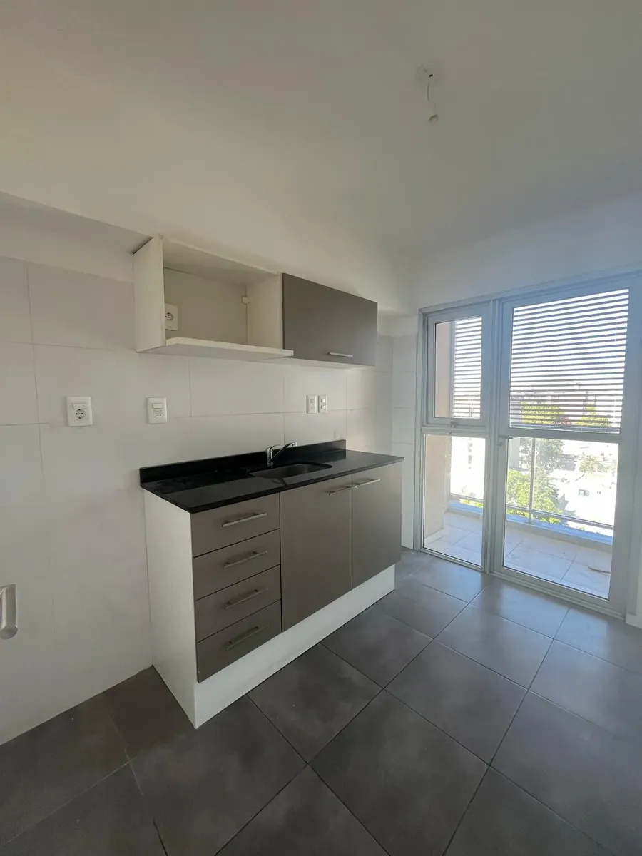 Piso Alto - Vista - Impecable  Garage · Foto 5