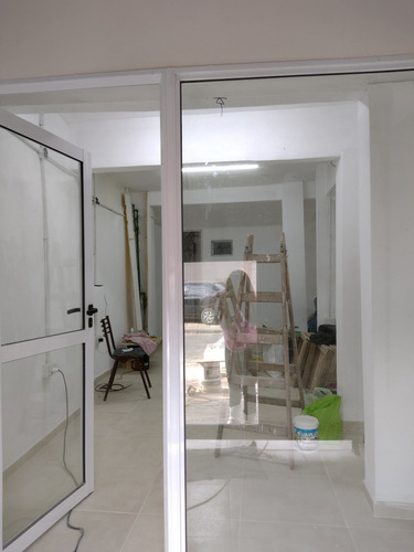Imagen 3 de 8 de Local Comercial A Estrenar Zona Victoria