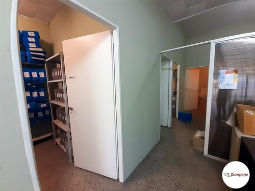 Imagen 5 de 10 de Excelente Local En Venta 100 M2 Toma Permuta Villa Lugano Villa Riachuelo