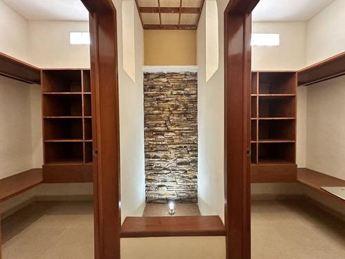 Casa En Venta En Benito Juarez Norte, Merida.