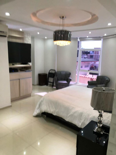 En Venta Towhouse En Urb. La Floresta. Maracay Edo.aragua