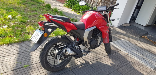 Imagen 2 de 4 de Motocicleta Yamaha Fz Fi 2021 - 1800 Km Igual A Nueva