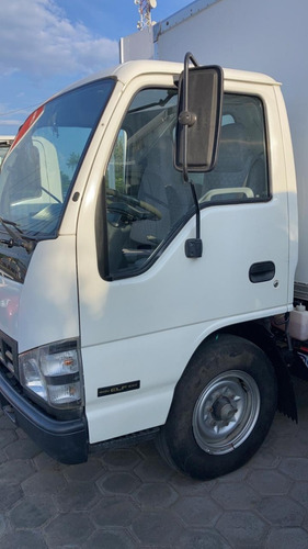 Imagen 5 de 12 de Isuzu Elf 100 2016