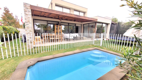 Casa En Condominio Cerrado / Polo De Machali