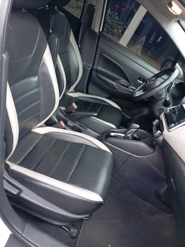 Nissan Versa 1.6 Advance