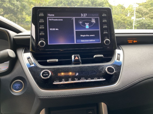 Imagen 11 de 16 de Toyota Corolla Cross Xe-i Hybrido 2022
