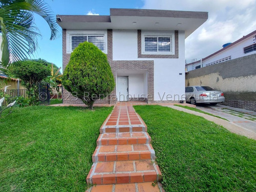 Casa En Venta - Desyree De Abreu