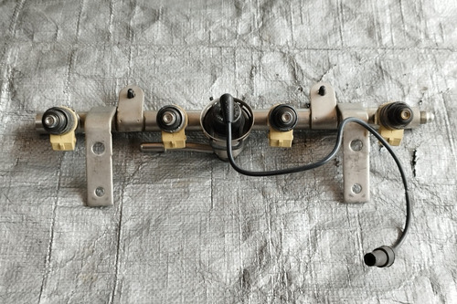 Riel De Inyectores Minicooper S R52 02-08r53 02-06 (Usado)